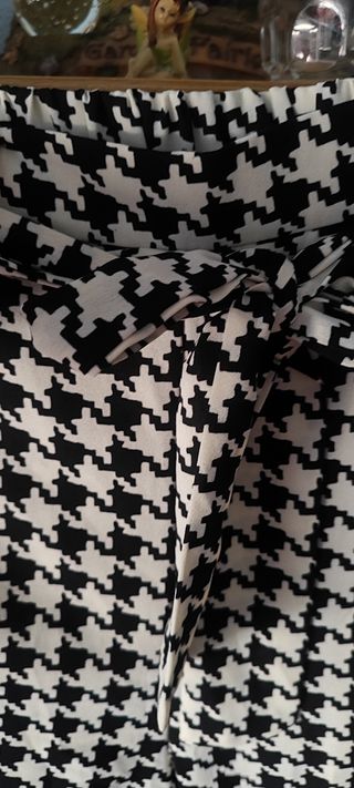 Pantalón pata de gallo blanco y negro