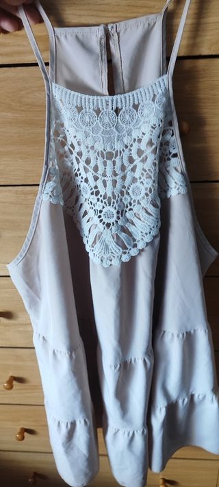 Blusa beige de encaje