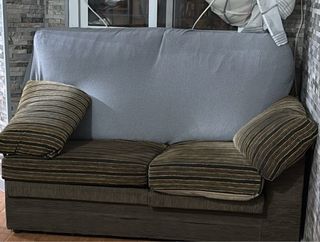 Sofá cama marrón y beige