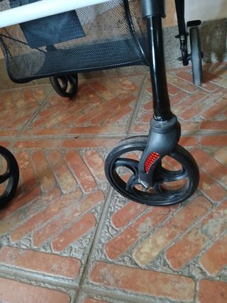Andador plegable para mayores