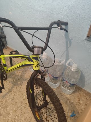 Bicicleta BMX  20"
