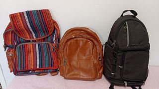 3 Mochilas: 2 Mujer + 1 Fotos