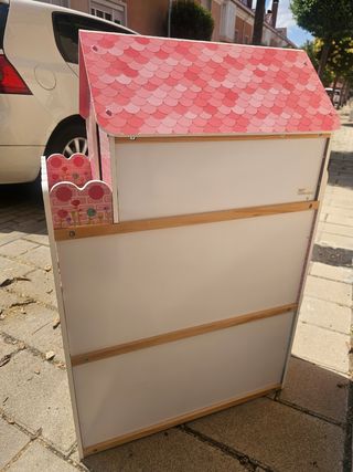 Casita muñecas madera rosa