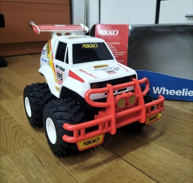 Nikko super wheelie  Mitsubishi Pajero