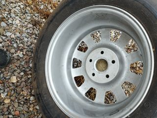 Llanta Audi 15" -  sin estrenar