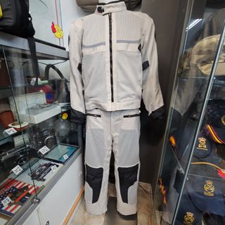 Chaqueta y pantalón moto REV'IT Tornado