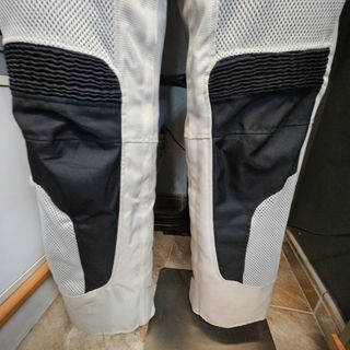 Chaqueta y pantalón moto REV'IT Tornado