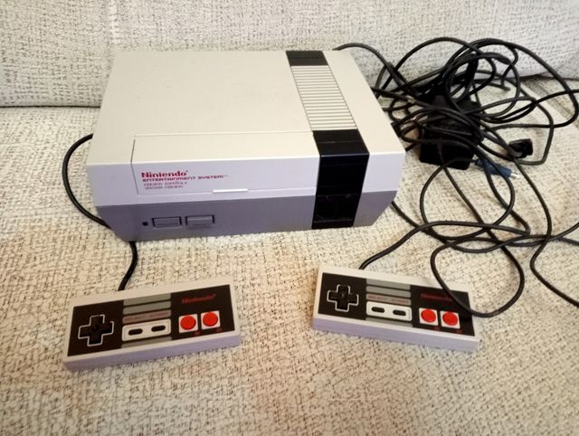NES Nintendo - 2 juegos y pistola nintendo