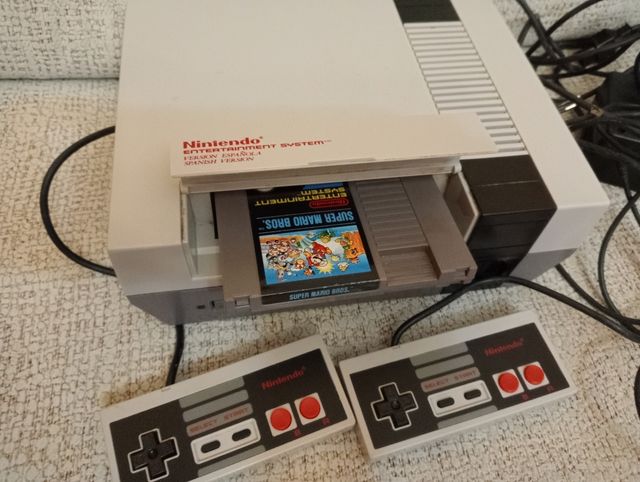 NES Nintendo - 2 juegos y pistola nintendo