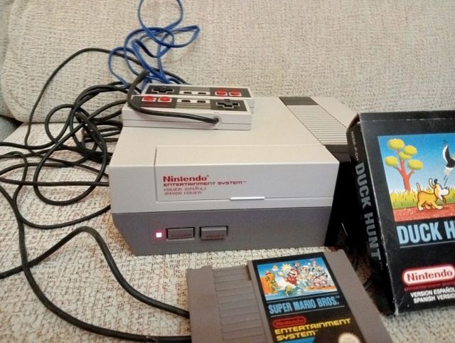 NES Nintendo - 2 juegos y pistola nintendo