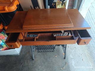 Máquina coser Singer antigua