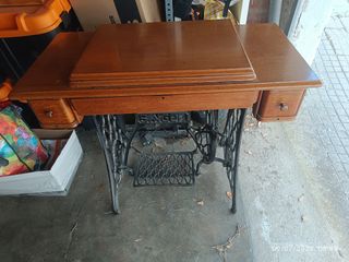 Máquina coser Singer antigua