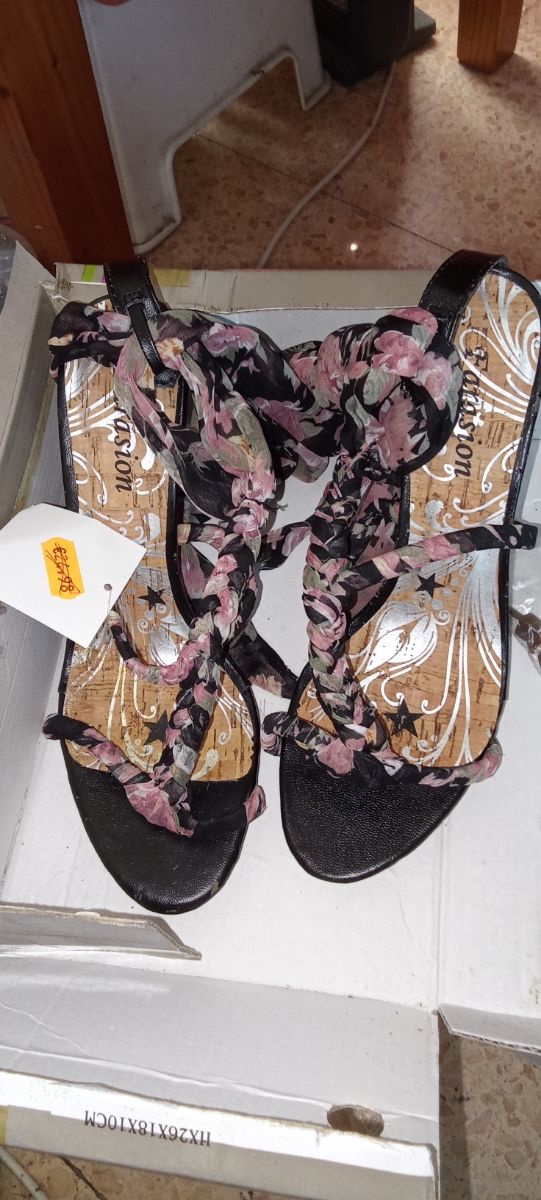 Tacones Farasion mujer negros,talla 37