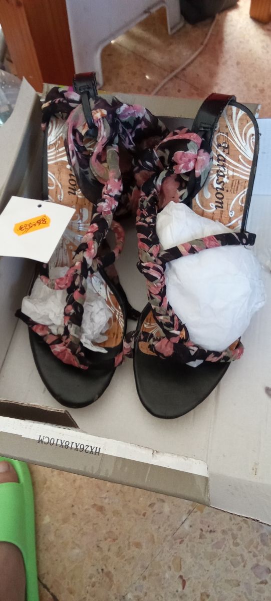 Tacones Farasion mujer negros,talla 37