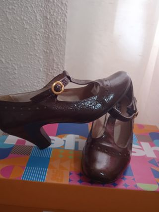 Zapatos Cuplé marrones