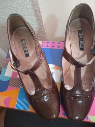 Zapatos Cuplé marrones