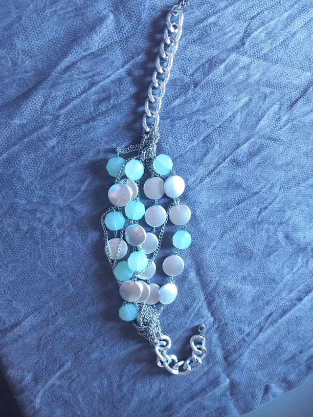 Collar menta y plata