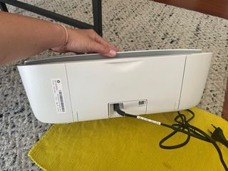 Impresora HP DeskJet 3750 - Imprime, escanea y cop