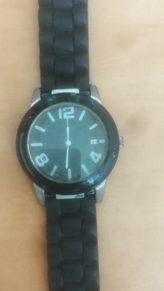 Reloj deportivo negro