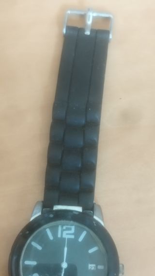 Reloj deportivo negro