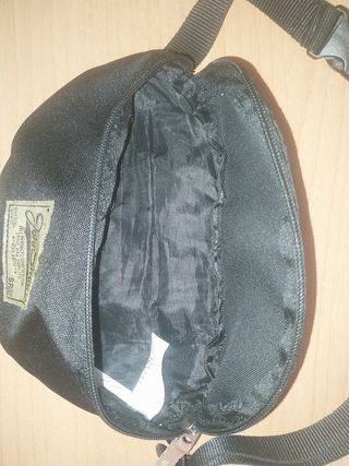 Riñonera John Smith negra