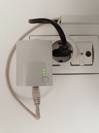 Extensor Wifi PLC Tp-link TL-WPA4220