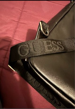 Bandolera GUESS negra