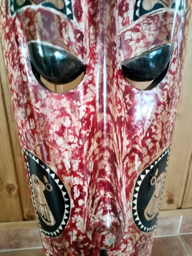 Máscara tribal madera
