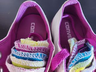 Converse Moradas y Blancas