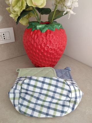 Set 6 pezzi: strofinacci + presine + portapane