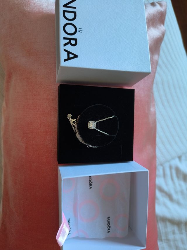 Collar Pandora circonitas cúbicas