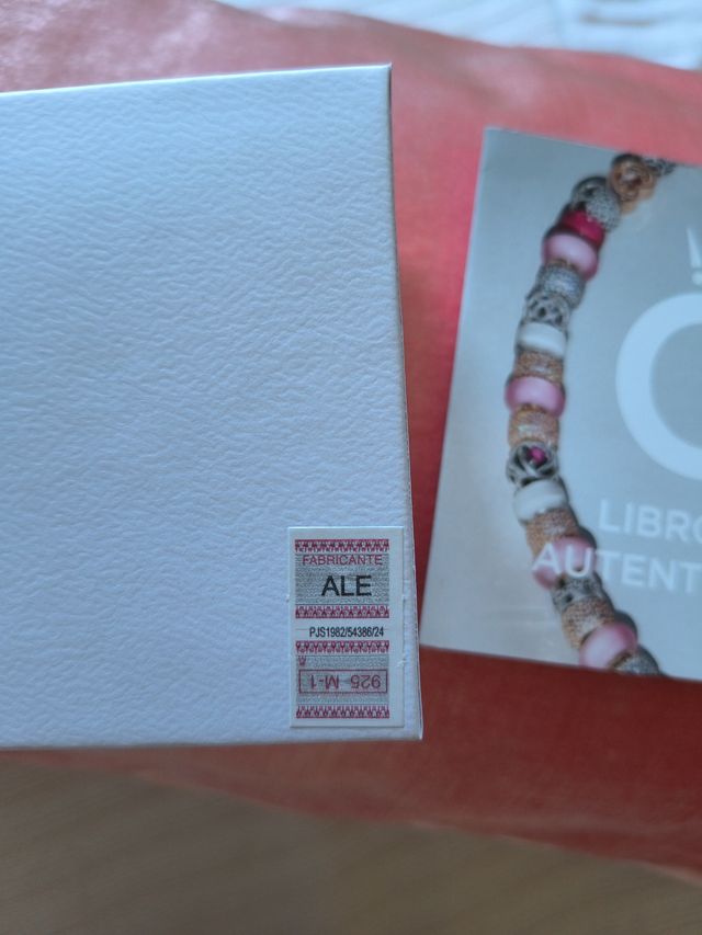 Collar Pandora circonitas cúbicas