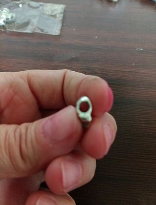 8 abalorios calavera plateados