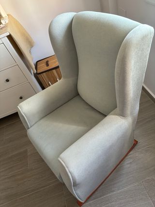 Sillón mecedora verde agua