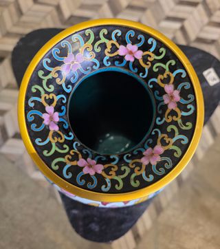 Jarrón Cloisonné floreado