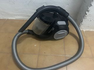 Aspiradora Rowenta Swift Power Cyclonic