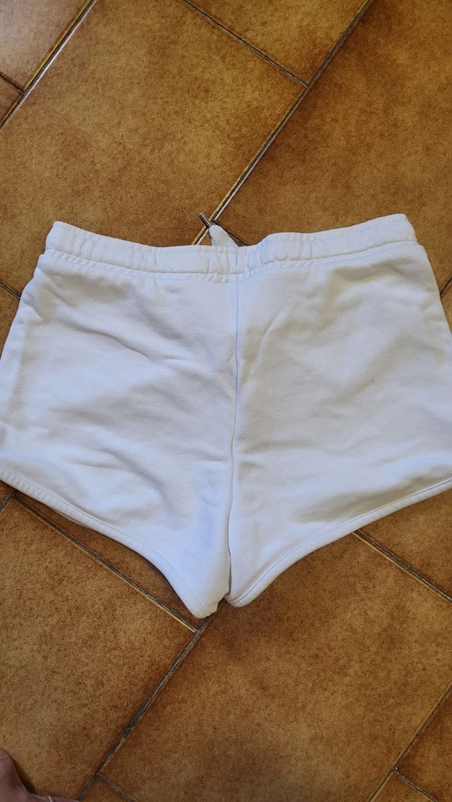 Shorts Bershka bianchi 