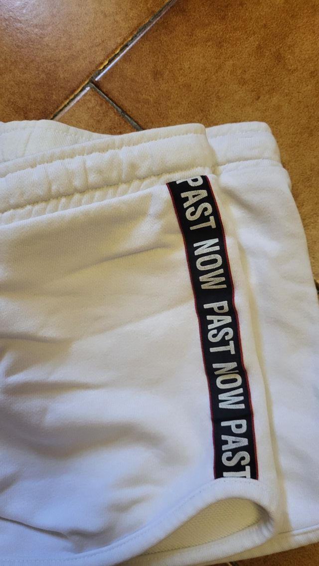 Shorts Bershka bianchi 