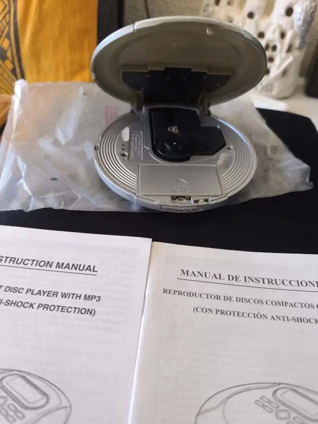 Reproductor MP3-CD Portátil ARTec