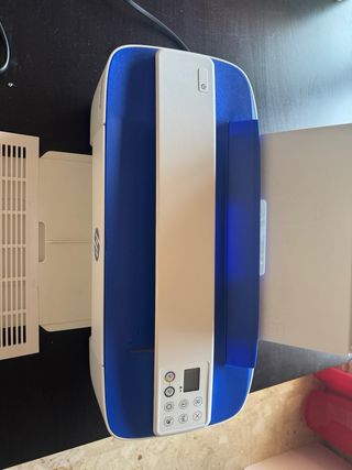Impresora HP DeskJet 2720e - Azul y Blanca