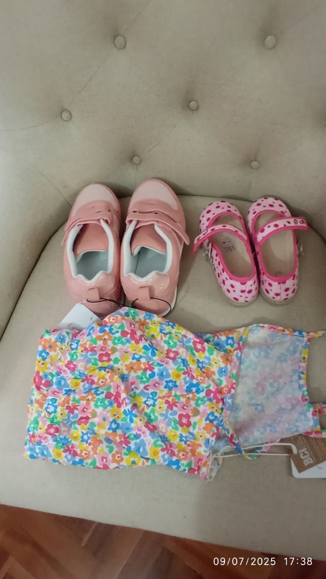 Vestido niña + 2 pares zapatos
