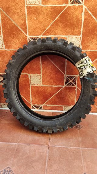 Neumático Enduro 110/100-18