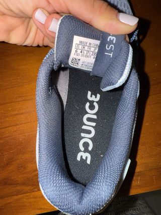 Zapatillas Adidas azul y blancas