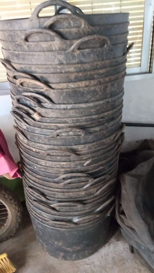 6 espuertas, capacidad 50 litros, precio unitario