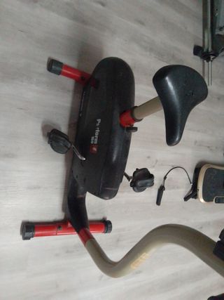 Bicicleta estática ejercicio