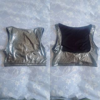 Top plateado brillante de fiesta