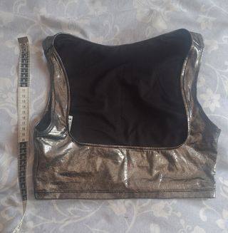 Top plateado brillante de fiesta
