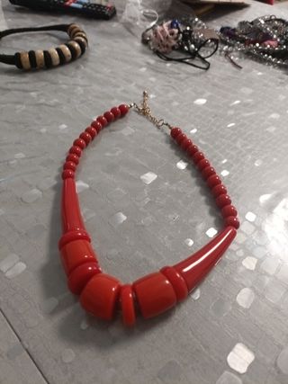 Collar rojo