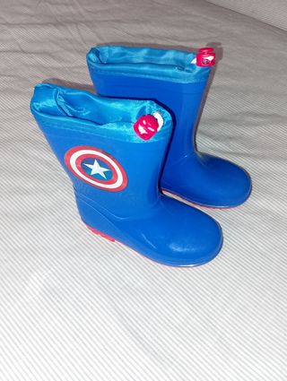 Botas lluvia niño Capitán América talla 27