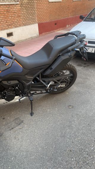 Zontes 703f  - Moto Azul 1800km